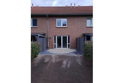 Haus zum Mieten in Bassum 1.136,41 € 103.31 m²