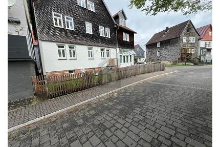STARKES INVESTMENT IN WACHSTUMORIENTIERTER LAGE - Neustadt (Hessen)
