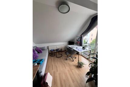 Helle vollmöbilierte 1,5-Zimmer-Wohnung in Mannheim