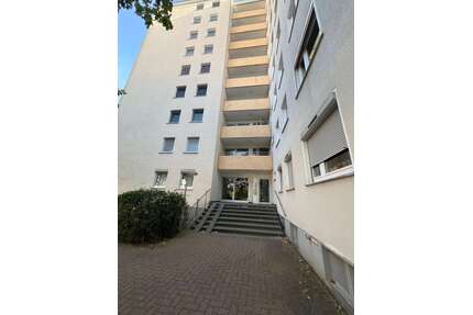 Wohnung zum Kaufen in Laatzen 160.000,00 € 74 m²