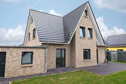 Haus zum Kaufen in Salzgitter 496.000,00 € 185 m²