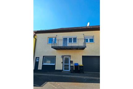 3 Zimmerwohnung nähe Don Bosco - 750,00&nbsp;EUR Kaltmiete, ca.&nbsp; 75,00&nbsp;m&sup2; in Forchheim (PLZ: 91301)