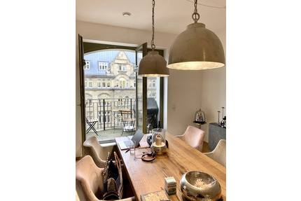 Hochwertig sanierte 3-Zimmer Altbauwohnung in Top-Lage Kaiserstr. - Schwalbach am Taunus