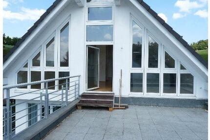 Gehobene 2 Zimmer Wohnung 100 qm ,2 Balkons und 30qm Terrasse - Schlangenbad
