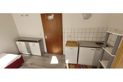 1 Zimmer, kein Jobcenter, nur telefonische Anfrage - Duisburg Laar