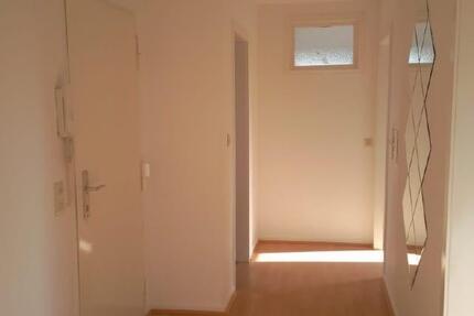 Helle Dachgeschosswohnung 70qm - 800,00&nbsp;EUR Kaltmiete, ca.&nbsp; 70,00&nbsp;m&sup2; in Bielefeld (PLZ: 33659) Senne