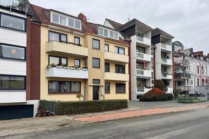 Stilvolle 3‑Zimmer‑Wohnung mit zwei Balkonen und Garten in Bürger - Bremen Schwachhausen