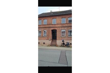 Einfamilienhaus - 180.000,00&nbsp;EUR Kaufpreis, ca.&nbsp; 700,00&nbsp;m&sup2; in Lübeck (PLZ: 23554) Sankt Lorenz Nord