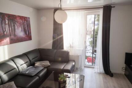 Modernisierte Terrassenwohnung mit Kamin & direktem Gartenzugang - Kassel Nordshausen