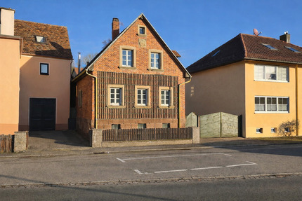 Historisches Wohnhaus in Obernzenn - geschützter Innenhof & überraschend viel Wohnraum auf ca. 160 m² Wohnfläche