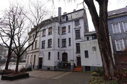 ANSPRECHENDES MEHRFAMILIENHAUS AM WICHLINGHAUSER MARKT DENKMAL - Wuppertal Barmen