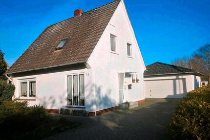 Einfamilienhaus mit Doppelgarage in Drebber