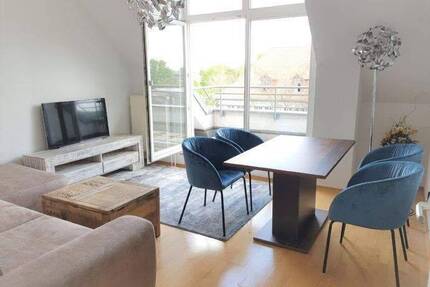 Möblierte Wohnung mit Einbauküche und Balkon - Berlin Johannisthal
