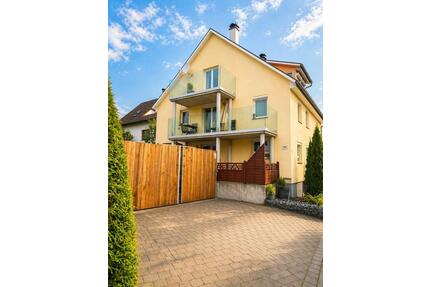 Exklusives Wohnhaus mit Lebensqualität & Weitblick - Adelberg