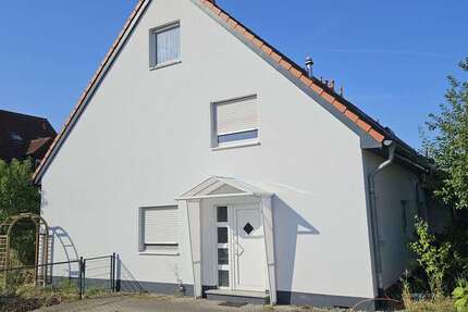 Haus zum Kaufen in Schkopau 270.000,00 € 105 m²