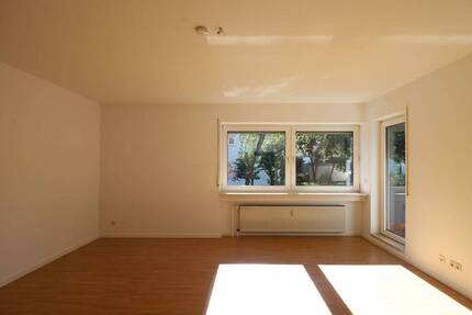 **VISTA Immobilien** In kleiner Wohneinheit: Moderne Etagenwohnung mit Süd-Balkon - Darmstadt/Komponistenviertel