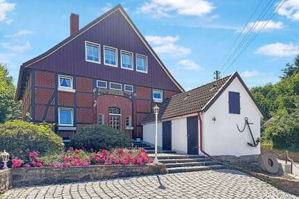 Haus zum Kaufen in Rinteln 150.000,00 € 190.51 m²