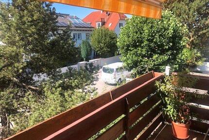 von privat + bezugsfrei + ruhig in Untermenzing - München Allach-Untermenzing