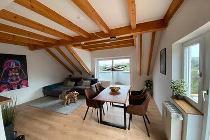 Moderne 3-Zimmer-Maisonette mit 3 Balkonen, Garage&Panoramablick - Würzburg Lindleinsmühle