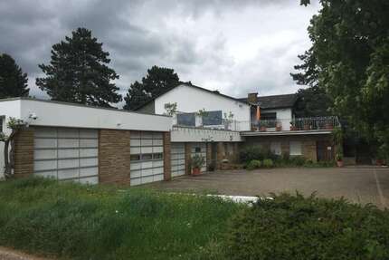 Haus zum Kaufen in Horrweiler 1.200.000,00 € 246 m²