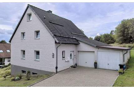 Gepflegtes Zweifamilienhaus in idyllischer Harzlage - Bad Grund