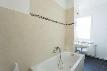 Wohnung zum Mieten in Burg 376,55 € 57.93 m²