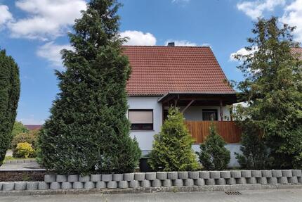 Einfamilienhaus mit Garage in Laußig - Provisionsfrei von Privat - Eilenburg