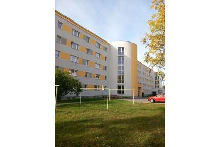 Wohnung zum Mieten in Werdau 180,00 € 28.54 m²