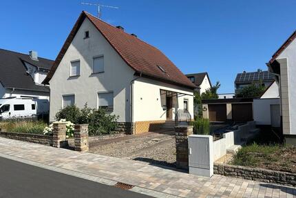 Ein-bzw. Zweifamilienhaus in Werneck Egenhausen