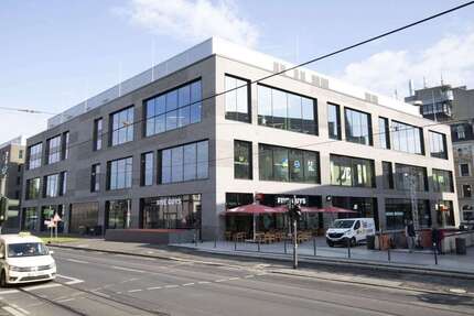 Büro in Bonn 350,00 € 299 m² - 350,00&nbsp;EUR Kaltmiete, ca.&nbsp; 299,00&nbsp;m&sup2; in Bonn (PLZ: 53111)