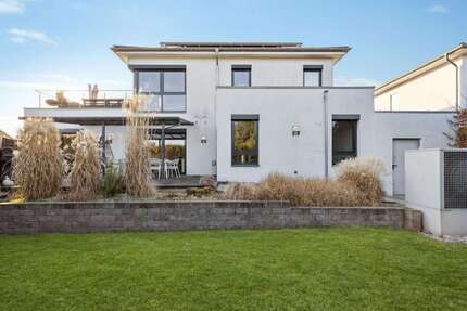 Haus zum Kaufen in Saarlouis Picard 795.000,00 € 266 m² - Saarlouis / Picard