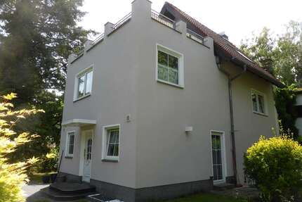 Haus zum Kaufen in Berlin-Lichterfelde 790.000,00 € 140 m²