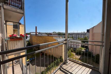 Stadtzentrum, 2-Zimmer mit Einbauküche und Balkon - Chemnitz