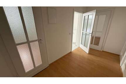 Wohnung zum Mieten in Chemnitz 340,00 € 68.33 m²