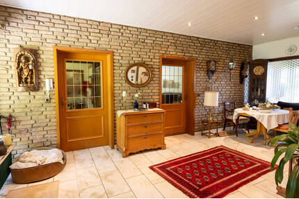 *** MASSIV BUNGALOW mit WALMDACH auf RIESEN GRUNDSTÜCK mit kleinem WALDSTÜCK *** - Ganderkesee Stenum