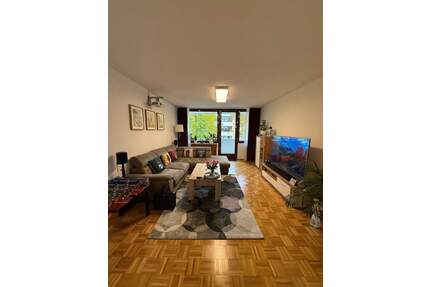 Attraktive 3-Zimmer-Wohnung in Bogenhausen mit großem Balkon und vielen Gestaltungsmöglichkeiten - München