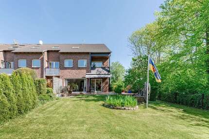 Haus zum Kaufen in Duisburg 469.000,00 € 179 m²