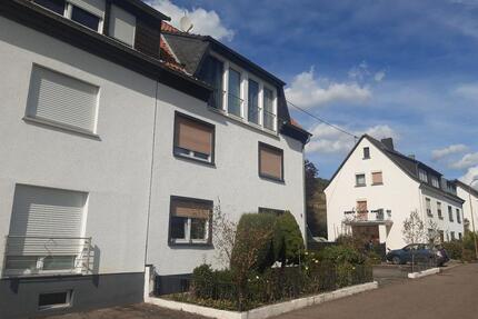 Doppelhaushälfte Mehrfamilienhaus 3 abgeschlossene Whg. - Rheinbrohl