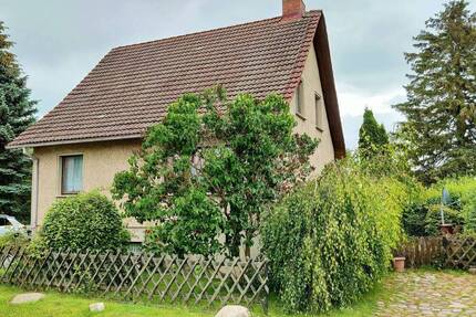 Ruhige Wohnidylle in der Nähe des Hafens mit separatem Bauplatz...! - Putbus Lauterbach