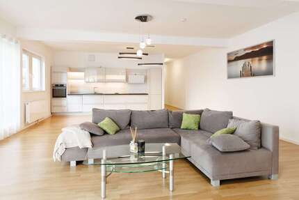Wohnung zum Mieten in Berlin 1.700,00 € 125 m²