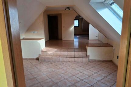 Ich biete eine 70m² 3-Zimmer Wohnung an. - Quierschied