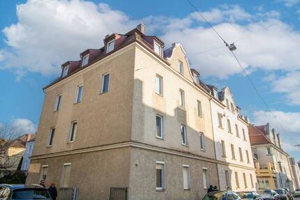 Geteiltes MFH mit 8 Wohnungen - ALLE 2 ZKB Wohnungen - direkt vom Eigentümer - Augsburg Oberhausen
