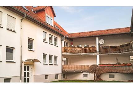 ansprechende Dreizimmer-Dachgeschoßwohnung in angenehmer Lage - Gotha Siebleben