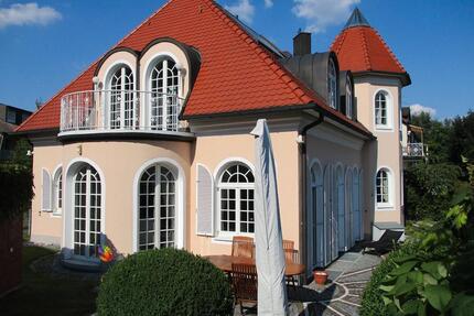Einzigartige Villa in Freising zu vermieten --- auch an WG