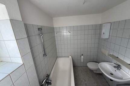 Kompakt & clever geschnitten - Modernisierte 2-Zimmer-Wohnung am Hageberg sucht neuen Mieter - Wolfsburg Laagberg