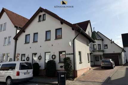 Haus zum Kaufen in Dettingen unter Teck 690.000,00 € 197 m²