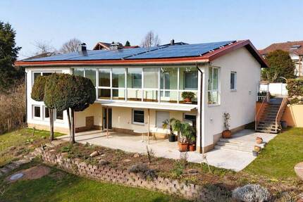 Sonnenverwöhntes Wohnen mit großzügigem Raumgefühl & Weitblick - Hüttenberg Rechtenbach