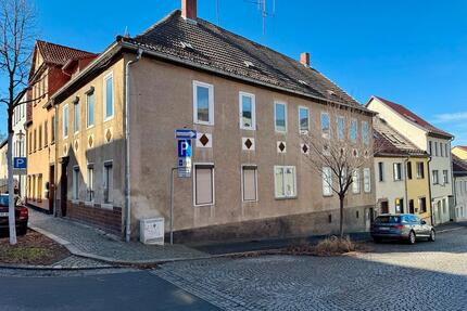 Sanierungsbedürftiges Haus in Pößneck 3-4 Wohneinheiten