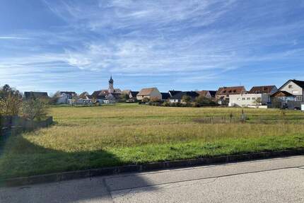 Baugrundstück in ruhiger Lage - 150.000,00&nbsp;EUR Kaufpreis, ca.&nbsp; 0,00&nbsp;m&sup2; in Burgoberbach (PLZ: 91595)