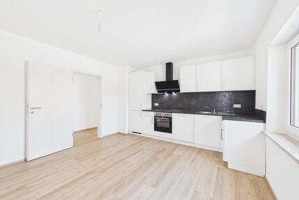 ERSTBEZUG nach komplett Sanierung mit Einbauküche - Bechhofen